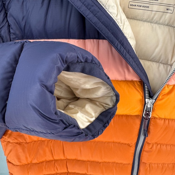 Cotopaxi Orange and Blue Puffer Jacket Lightweight Insulated - Picture 3 of 8